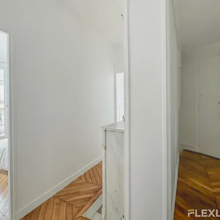 Spacious 3-bedroom In 14 - Alesia *