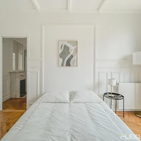 Spacious 3-bedroom In 14 - Alesia *