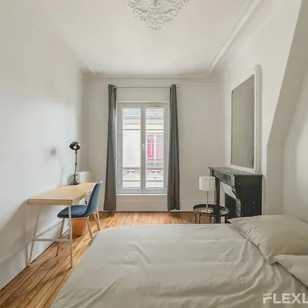 Spacious 3-bedroom In 14 - Alesia Lägenhet