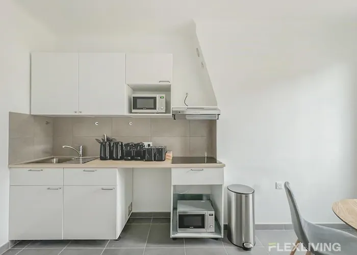 Spacious 3-bedroom In 14 - Alésia Appartamento