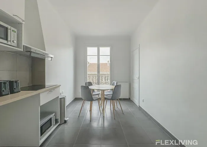 Spacious 3-bedroom In 14 - Alésia Parigi